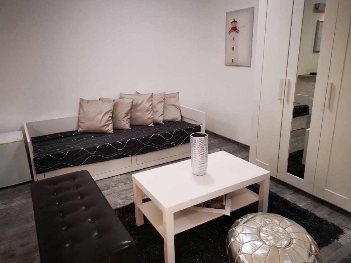 Luxury Basement In The Surrounding Of Budapest Lejlighed Mogyoród Eksteriør billede